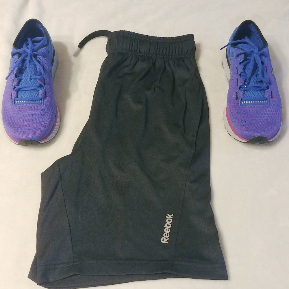 Black Reebok Athletic Shorts - Men's small
